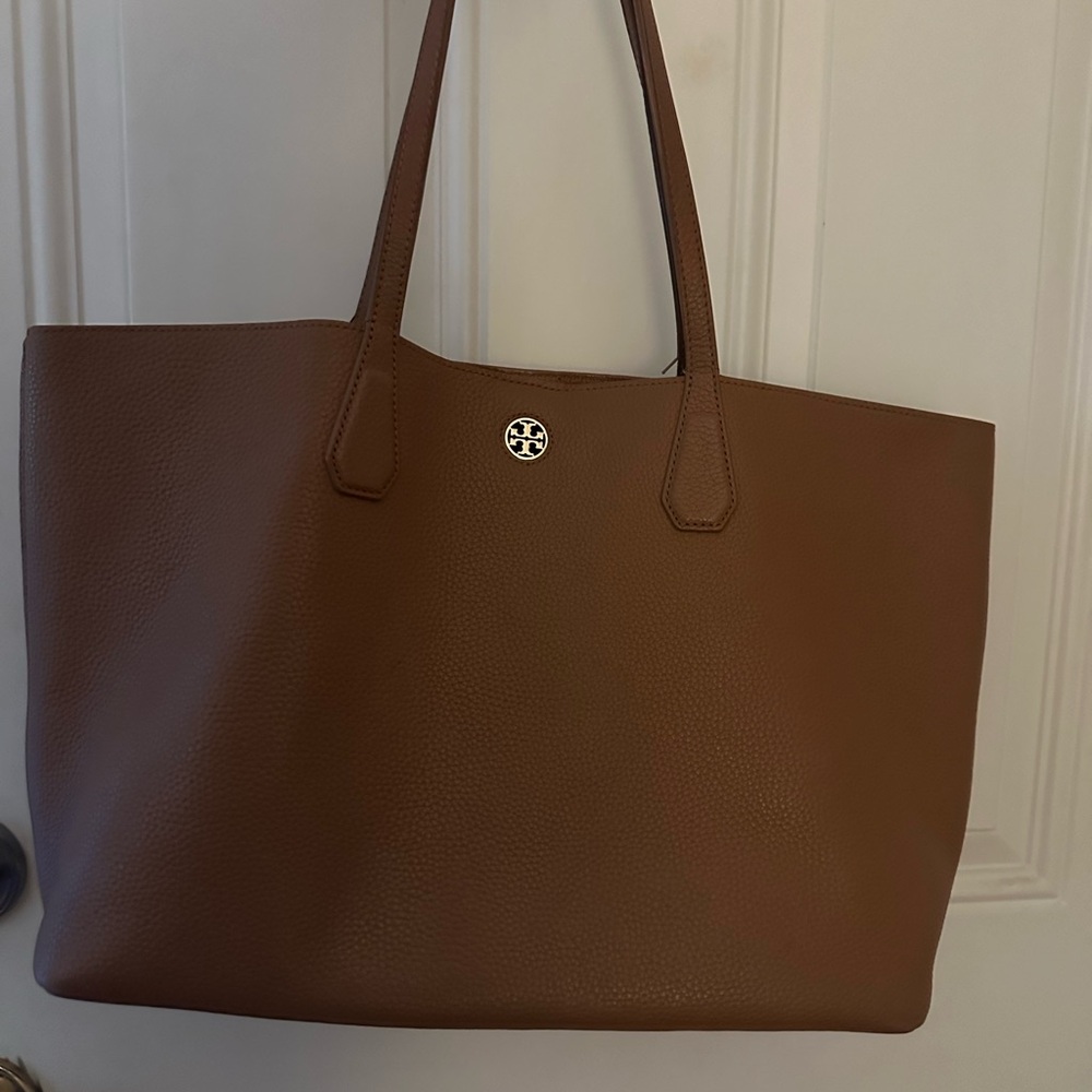 Tory Burch Perry ‼️SOLD‼️